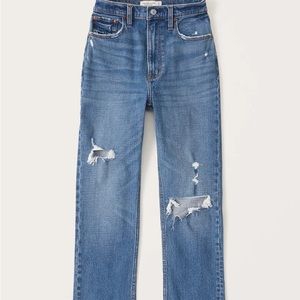 Abercrombie Ultra High Rise Ankle Straight Jean Size 26